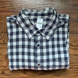 NWT GAP Men’s Gap Button Down Shirt
